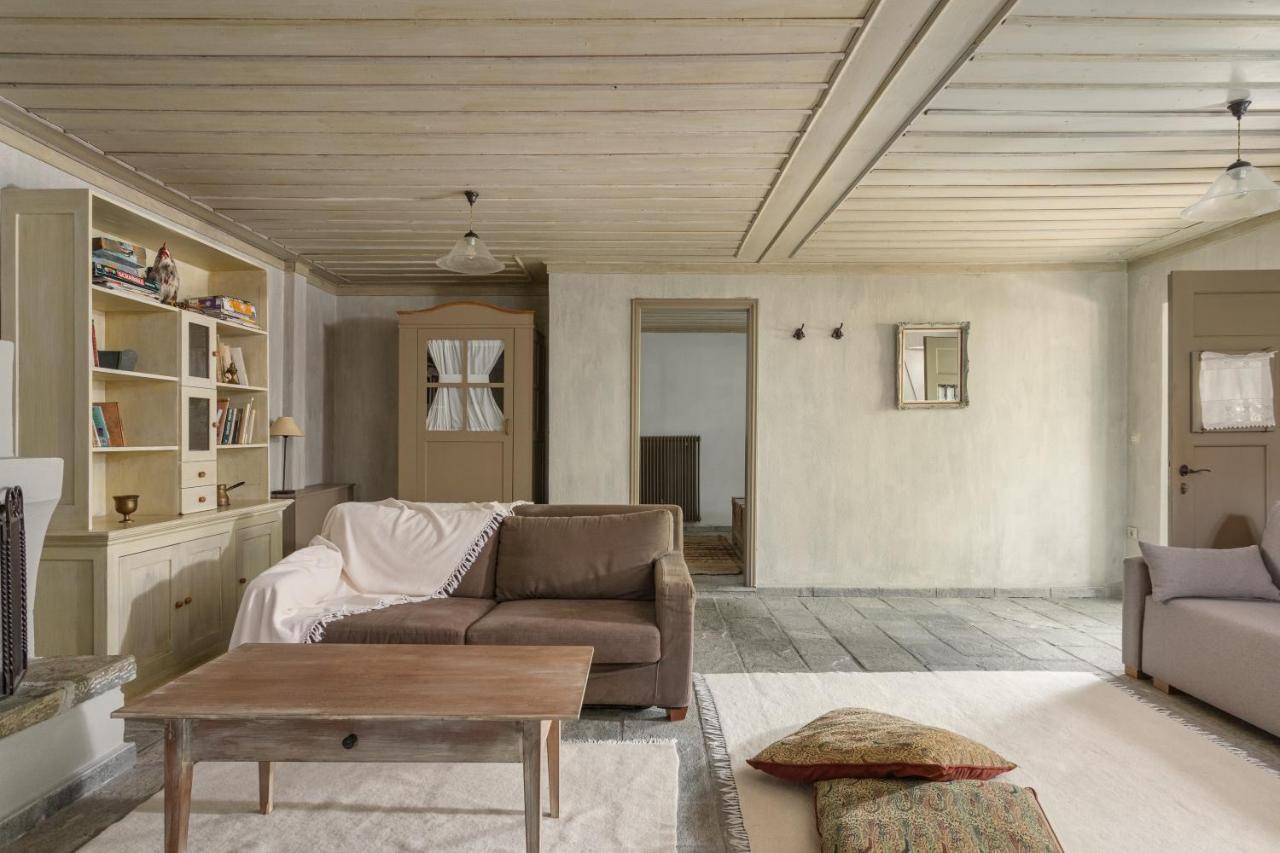 Avragonio Hotel Papigko Eksteriør billede